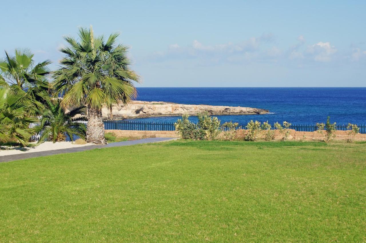 Calypso - Coralli Beachfront Apartment Protaras Exterior photo