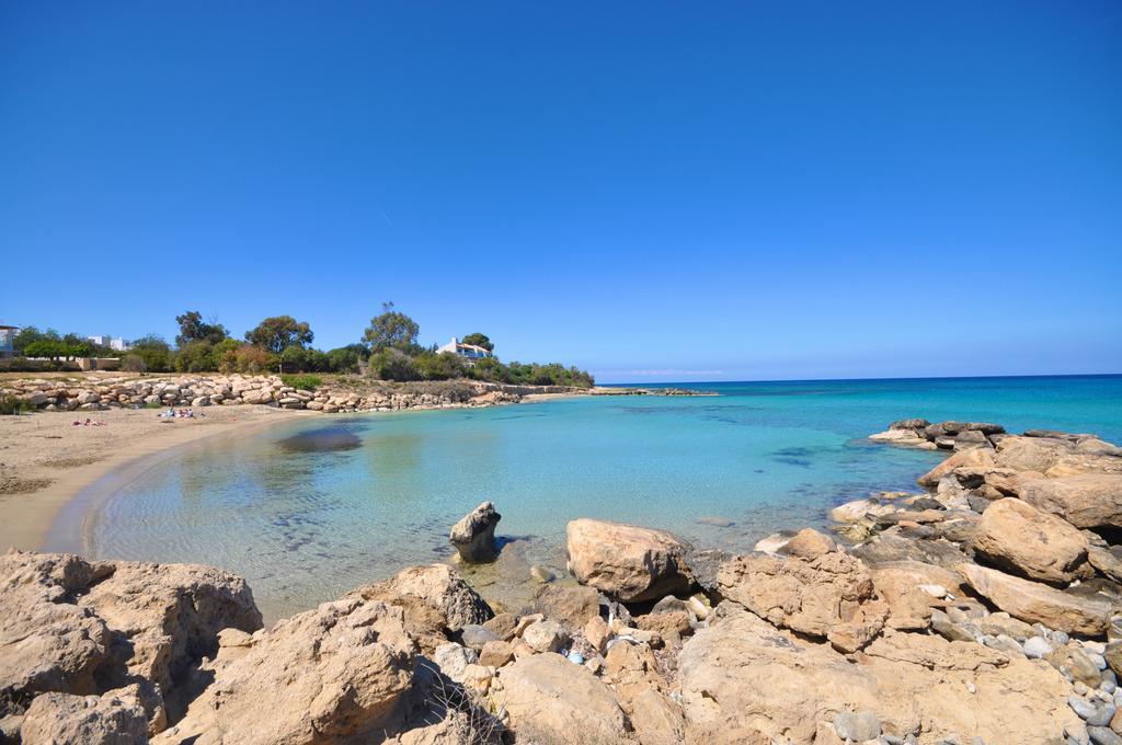 Calypso - Coralli Beachfront Apartment Protaras Exterior photo